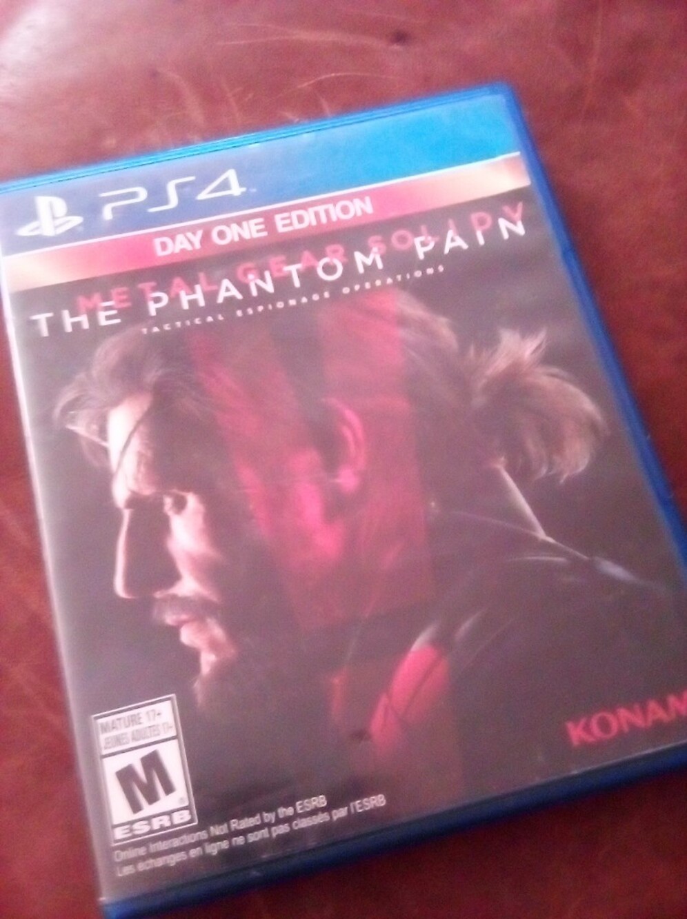 PS4 Day One Edition - Metal Gear Solid V: The Phantom Pain CIB